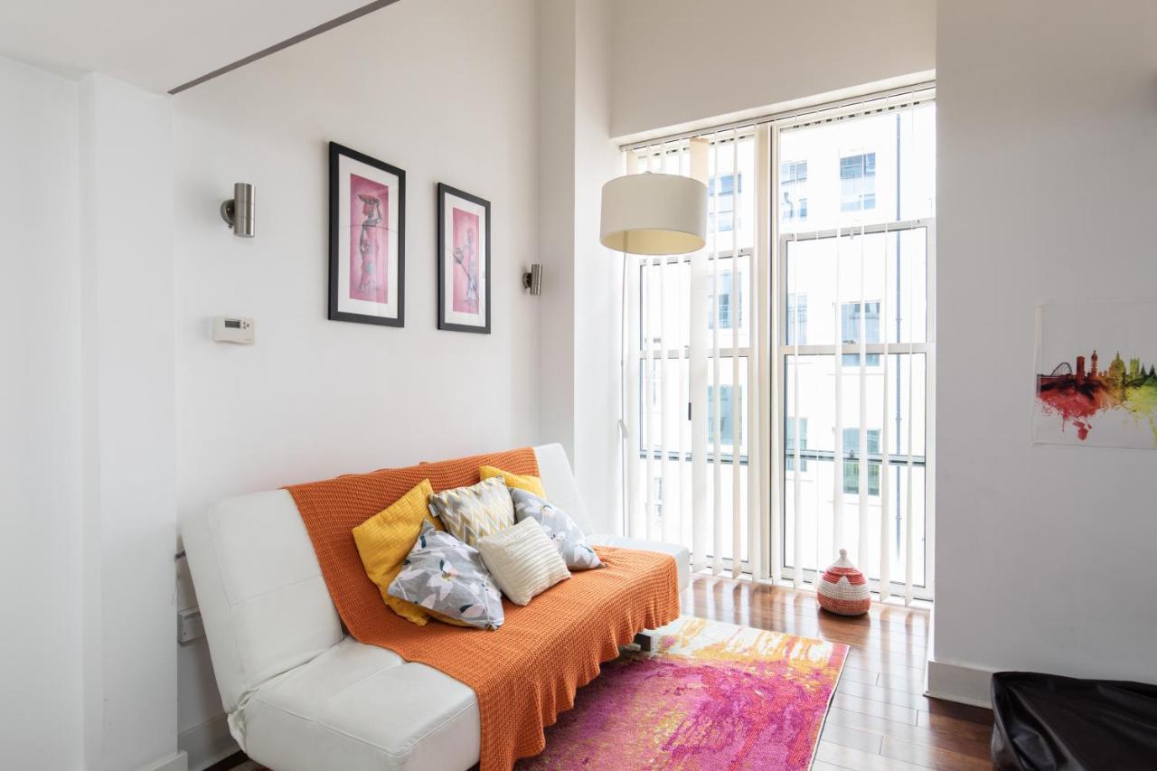My London Holiday Home Exterior photo